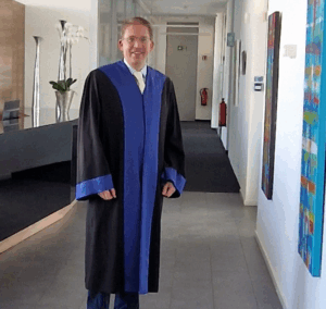 Patentanwaltsrobe - Patentanwalt Dr. Rolf Claessen